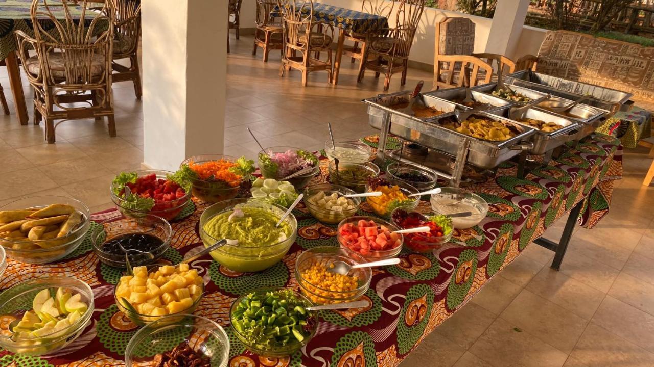 Banda Lodge Masaka Luaran gambar