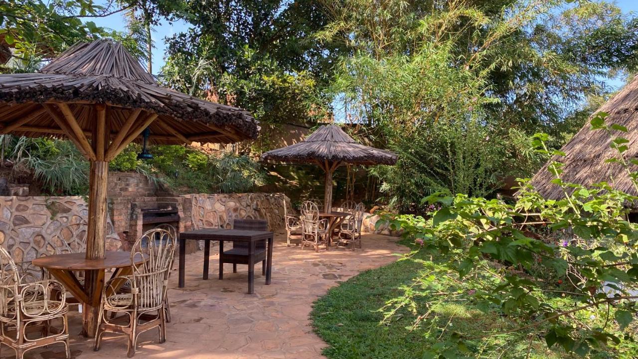 Banda Lodge Masaka Luaran gambar