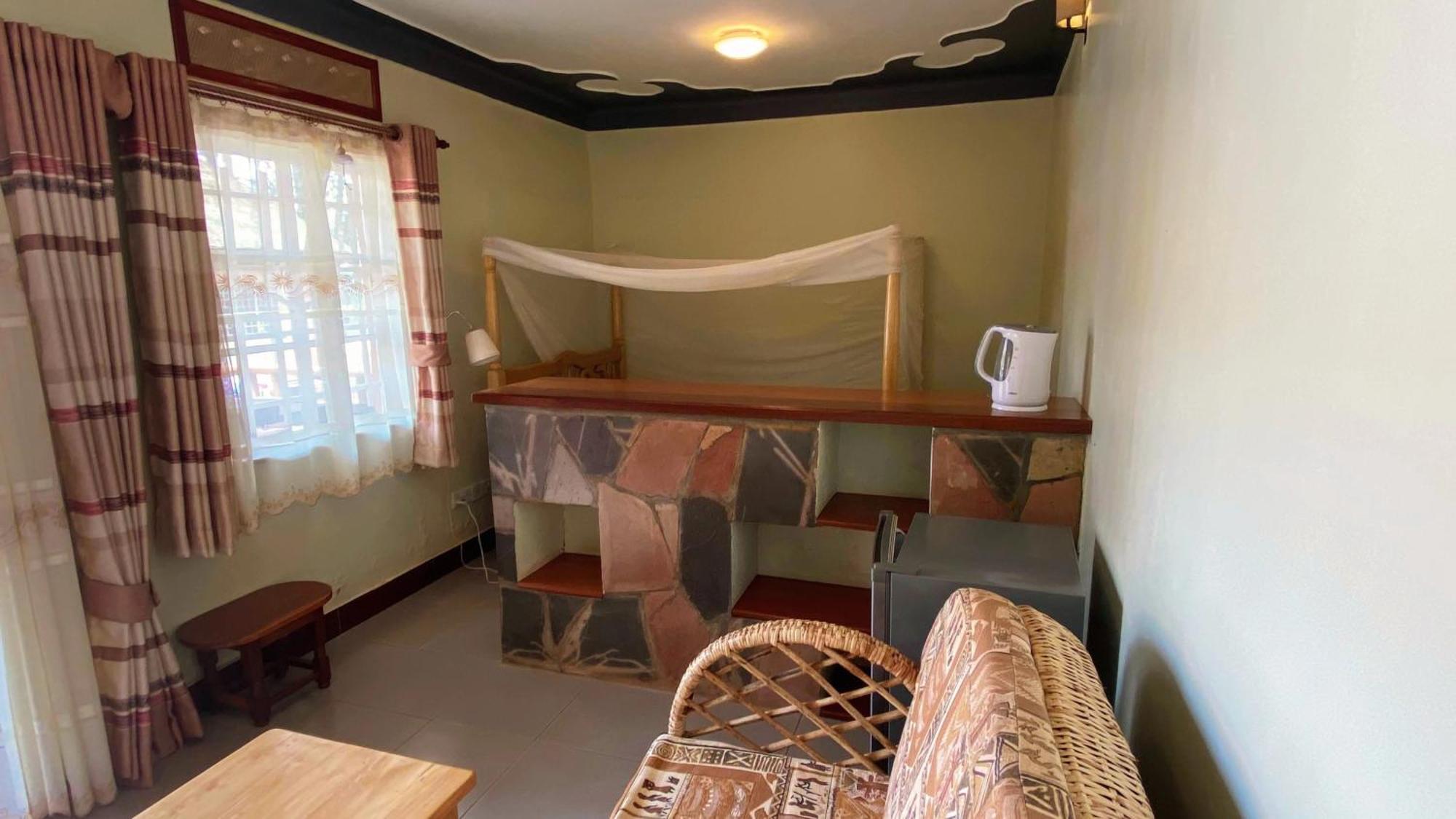 Banda Lodge Masaka Luaran gambar