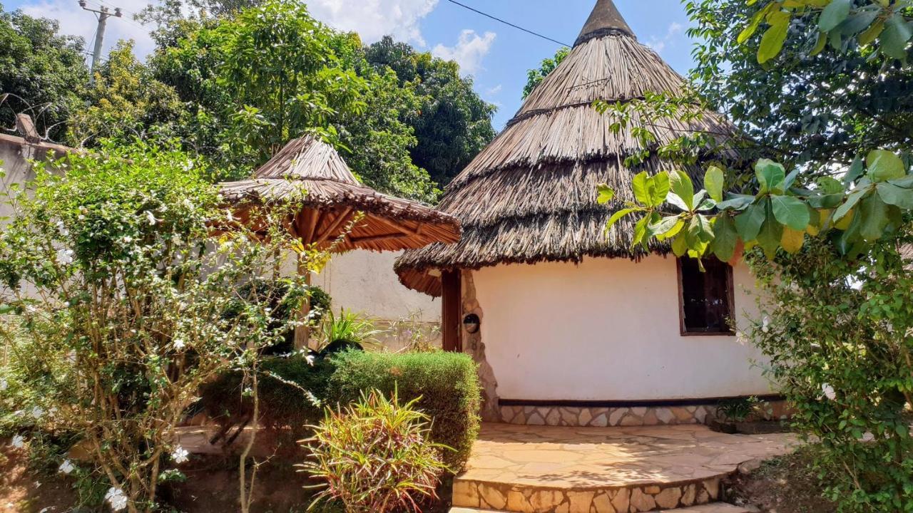 Banda Lodge Masaka Luaran gambar