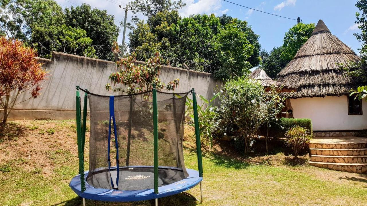 Banda Lodge Masaka Luaran gambar