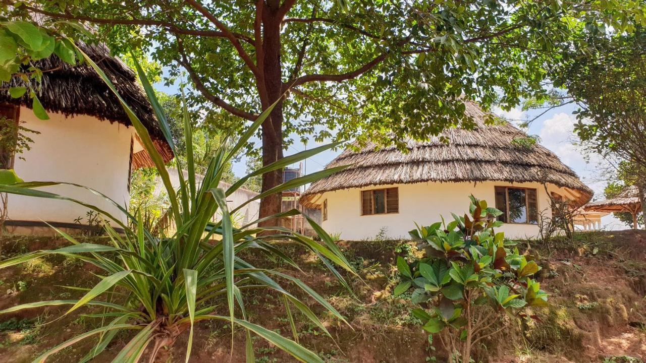 Banda Lodge Masaka Luaran gambar
