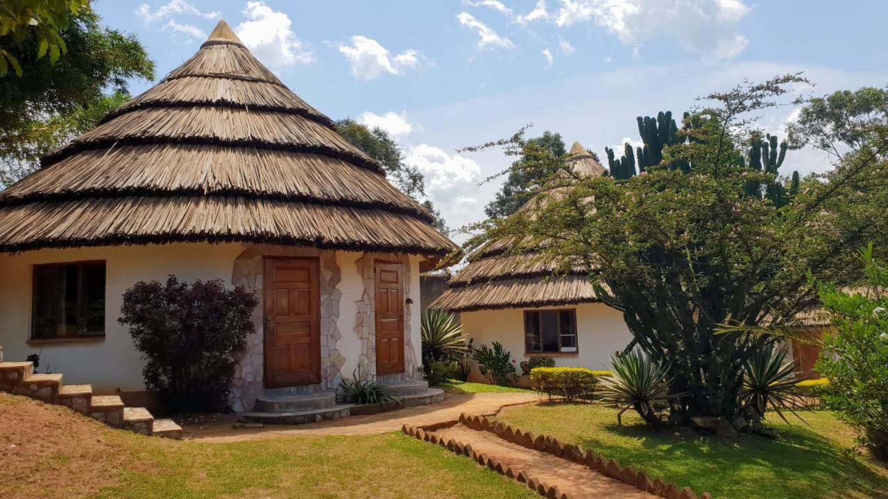 Banda Lodge Masaka Luaran gambar