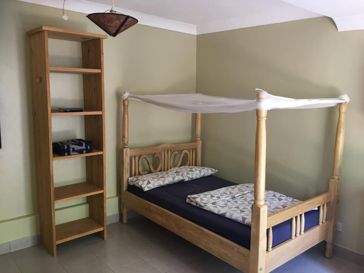 Banda Lodge Masaka Luaran gambar